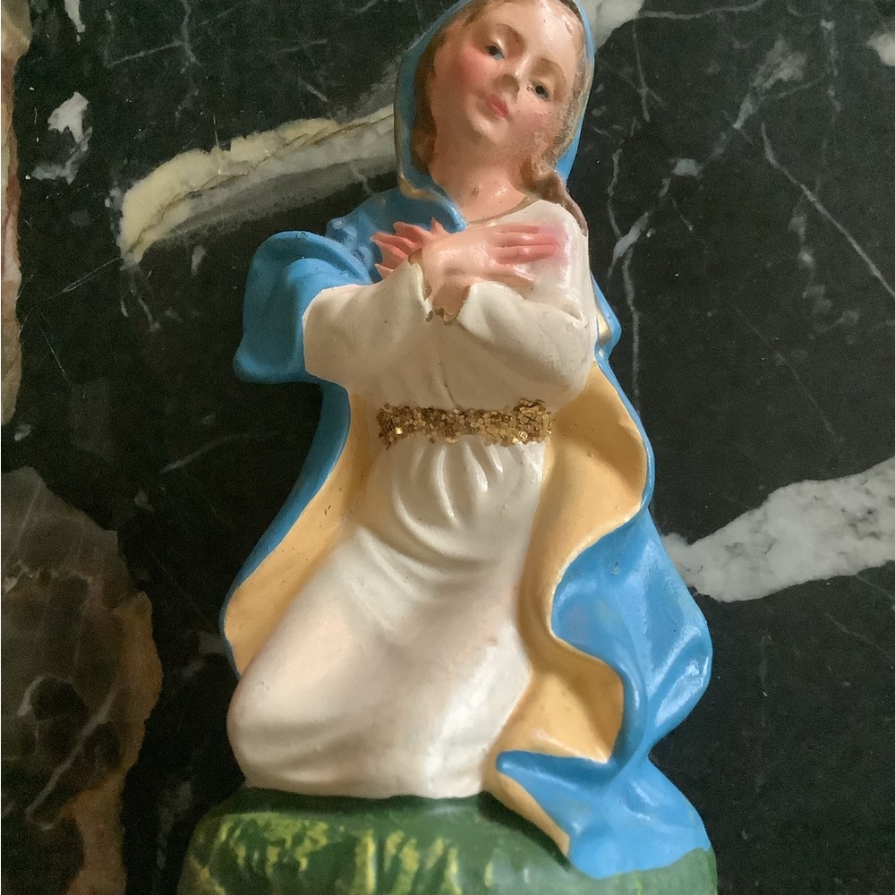 Vintage porcelain replacement nativity Mary figurine made in Italy